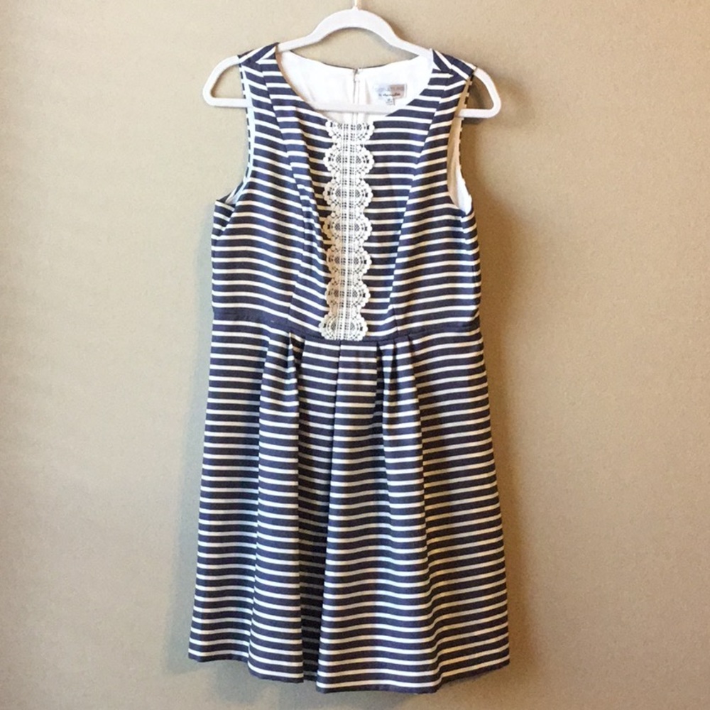 SOLD Signature by Robbie Bee Fully Lined Dress